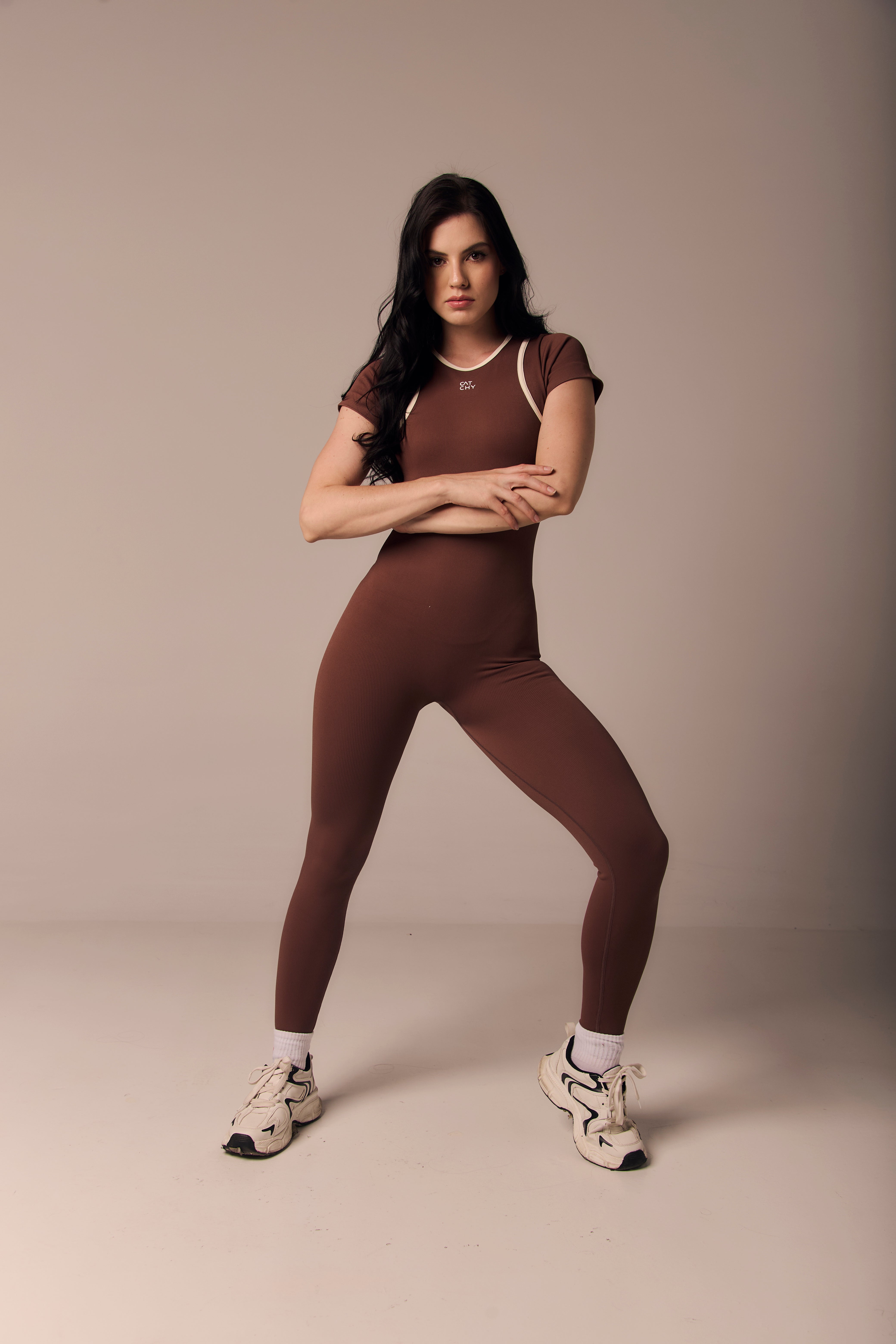 The Contour Suit Mocca - Sesgo crudo