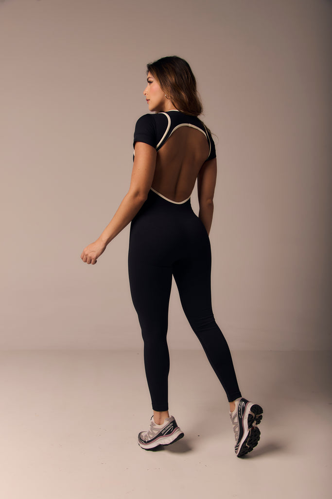 The Contour Suit Negro - Sesgo crudo